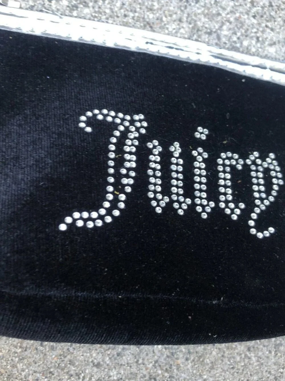 Vintage JUICY COUTURE Coin Purse Wallet Velour Black Zipper 6
